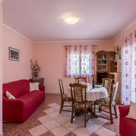 Prkacin Gostinjska kuća Trogir
