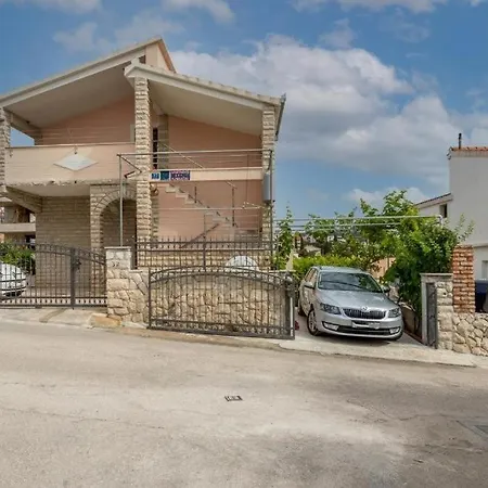 Prkacin Gostinjska kuća